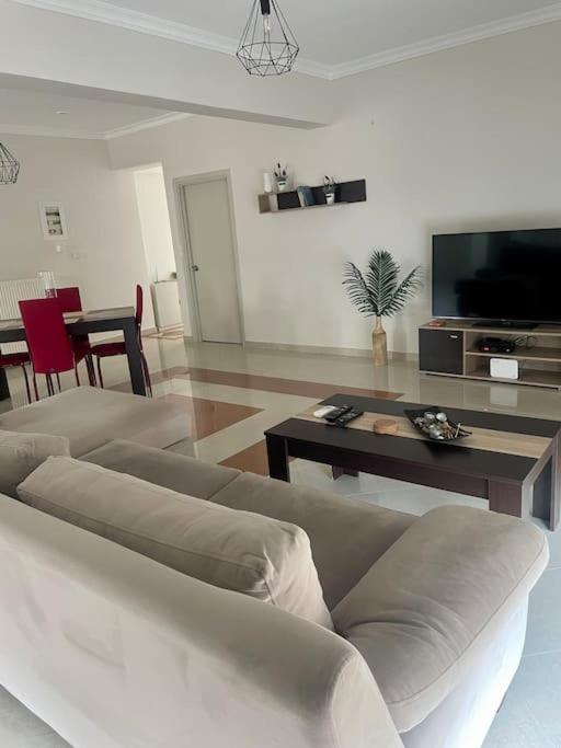 Mr. Sergio Apartment Ampavris Bagian luar foto