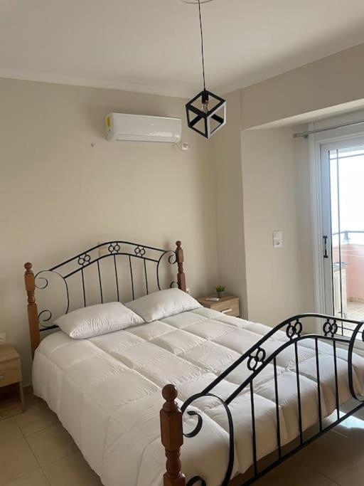 Mr. Sergio Apartment Ampavris Bagian luar foto